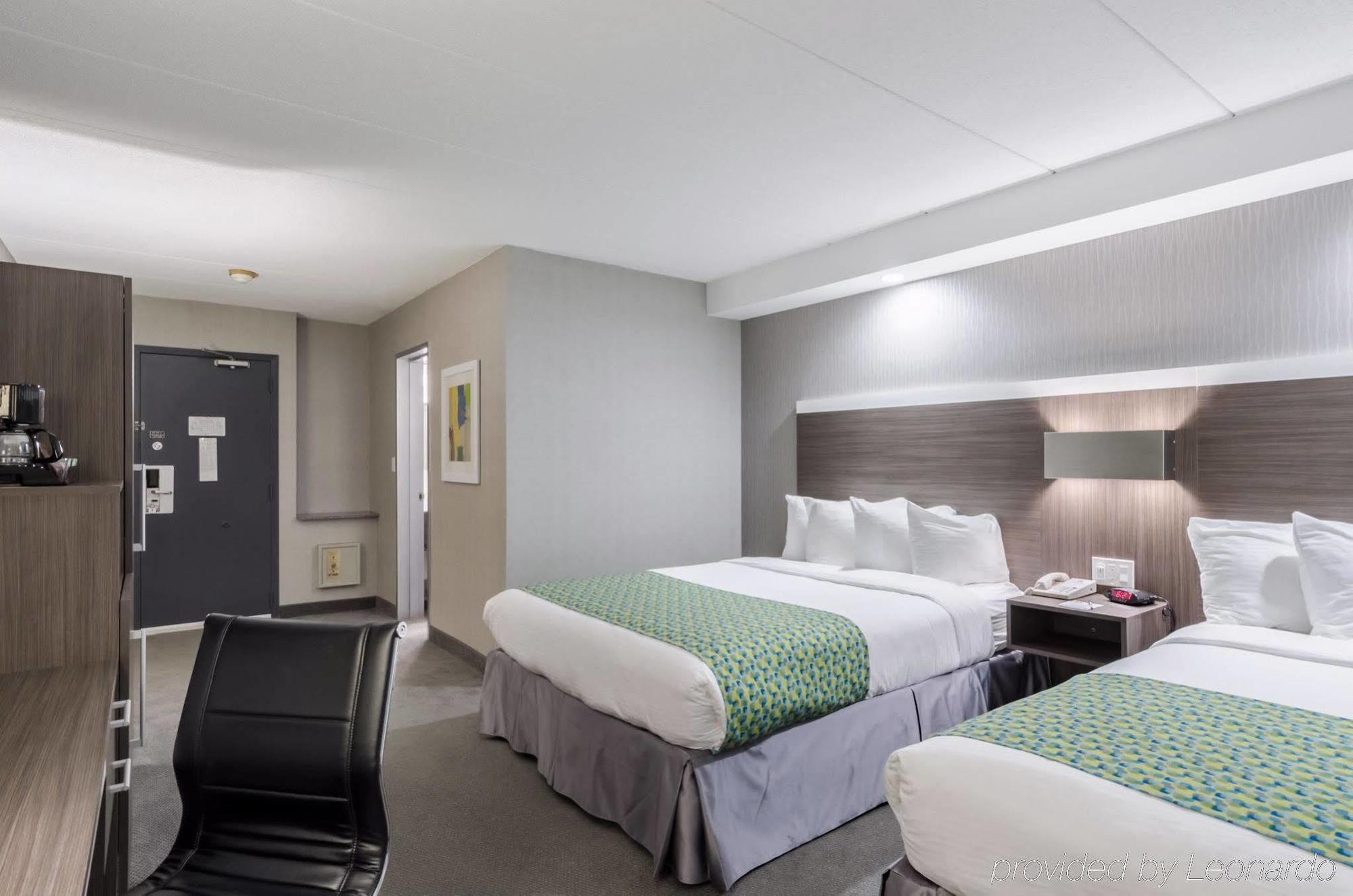 Quality Inn West Springfield Exterior photo
